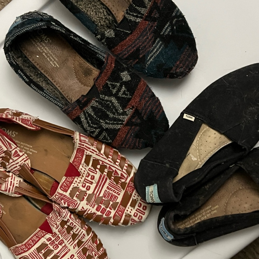 TOMS Multicolor and Black Slip-On Collection
